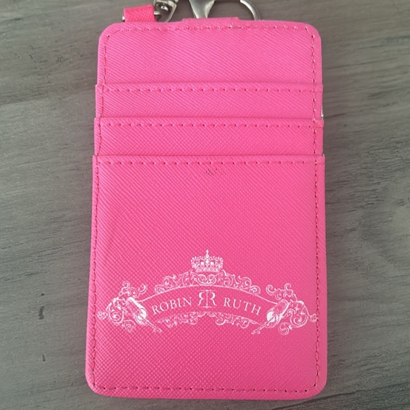 Alaska Keychain & Card Holder - Picture 3 of 3